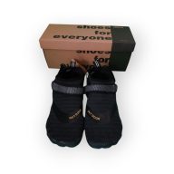 Vizicipő  fekete tépőzáras  36-41 