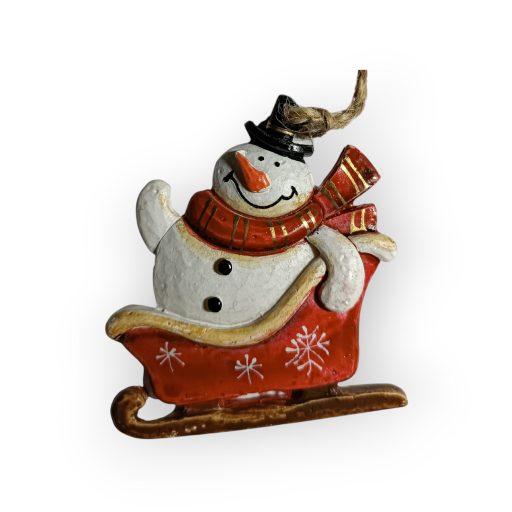 Kerámia figurák szánkón