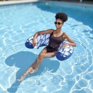 Bestway felfújható nyári vízi napozószék (43922)