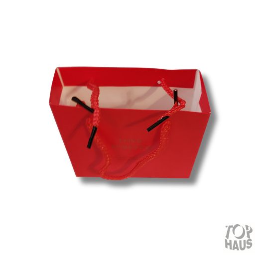 Piros papír ajándék tartó táska