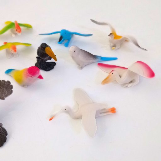 Műanyag madarak