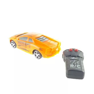 R/C Kisautó