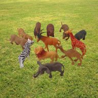 Vadállatok műanyag